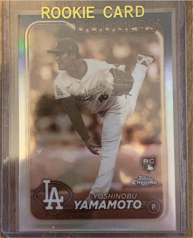 2024 Topps Chrome #18 Yoshinobu Yamamoto Rookie Sepia Refractor — front