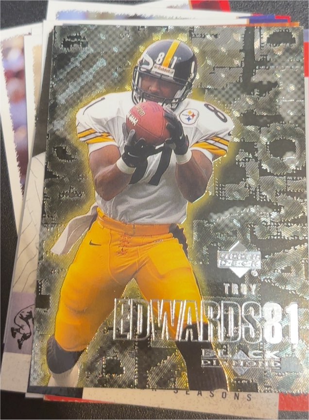 2000 Upper Deck Black Diamond #90 Troy Edwards — front