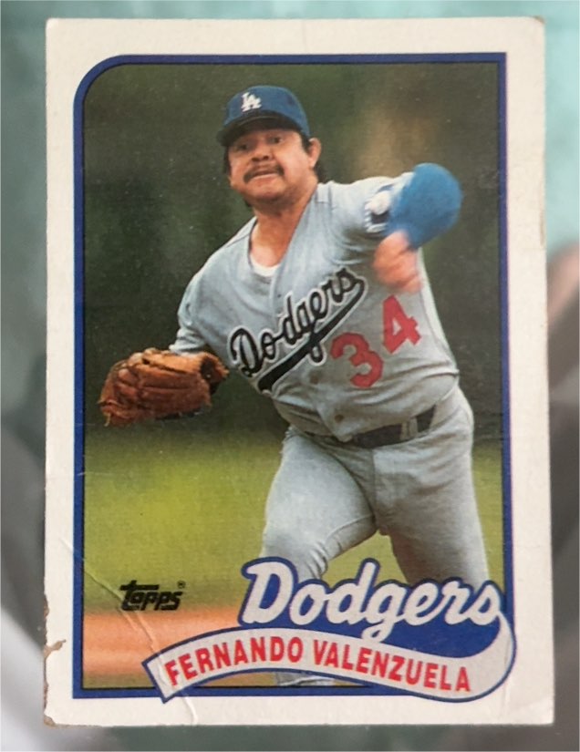 1989 Topps #150 Fernando Valenzuela — front