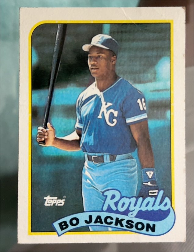 1989 Topps #540 Bo Jackson — front