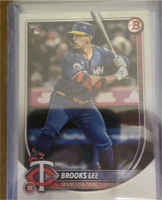 2025 Bowman #72 Brooks Lee — front