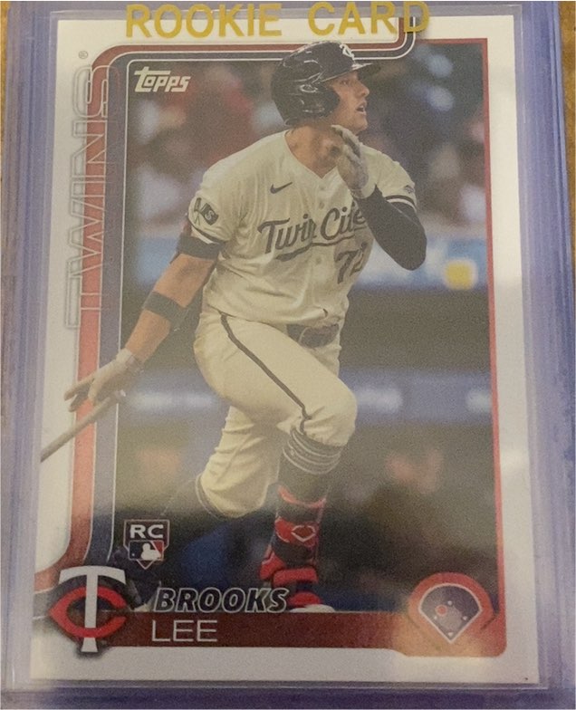 2025 Topps Series 1 #317 Brooks Lee — front
