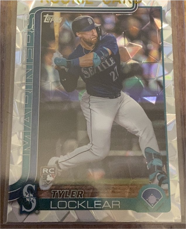 2025 Topps Series 1 #192 Tyler Locklear — front