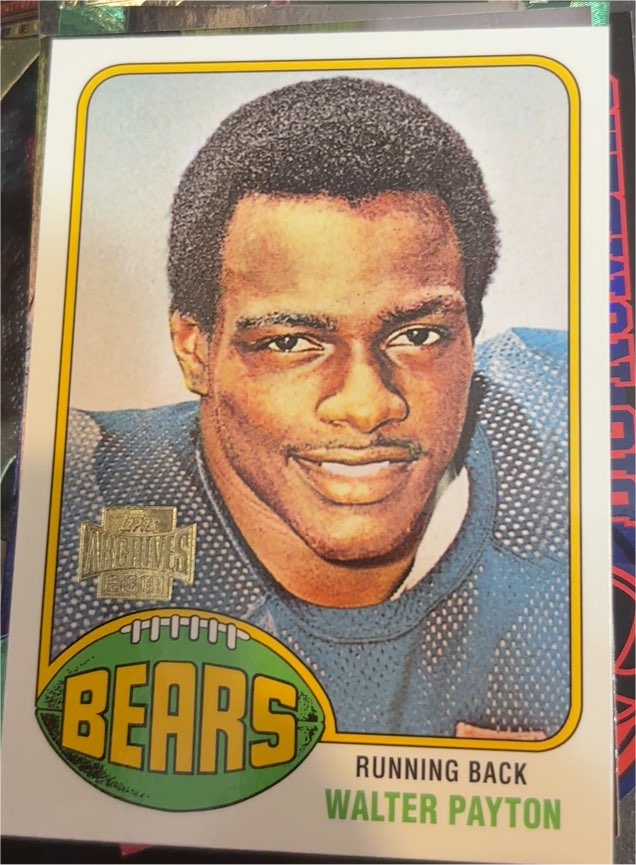 1976 Topps #148 Walter Payton — front