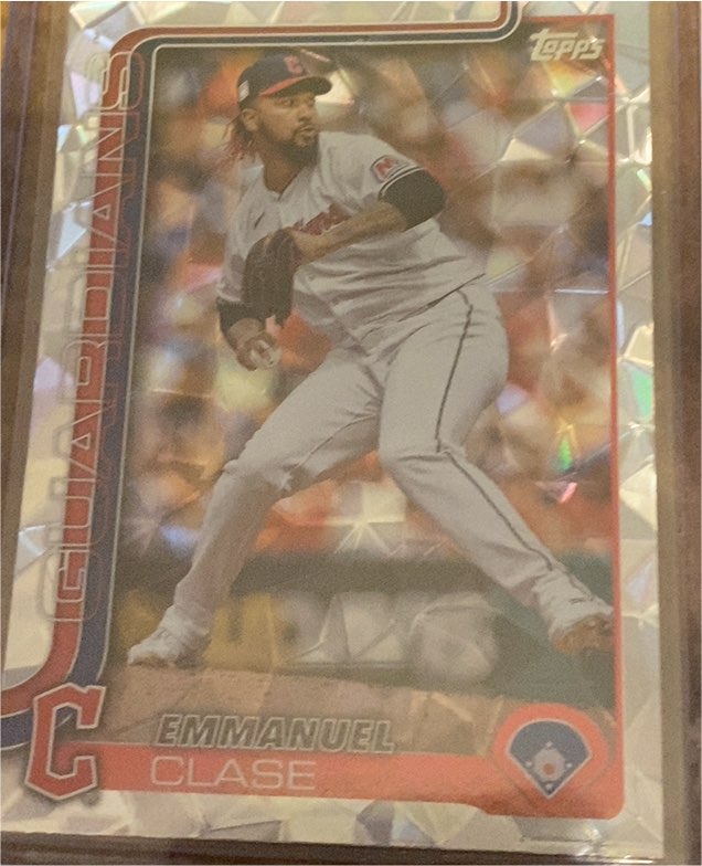 2025 Topps Series 1 #326 Emmanuel Clase — front