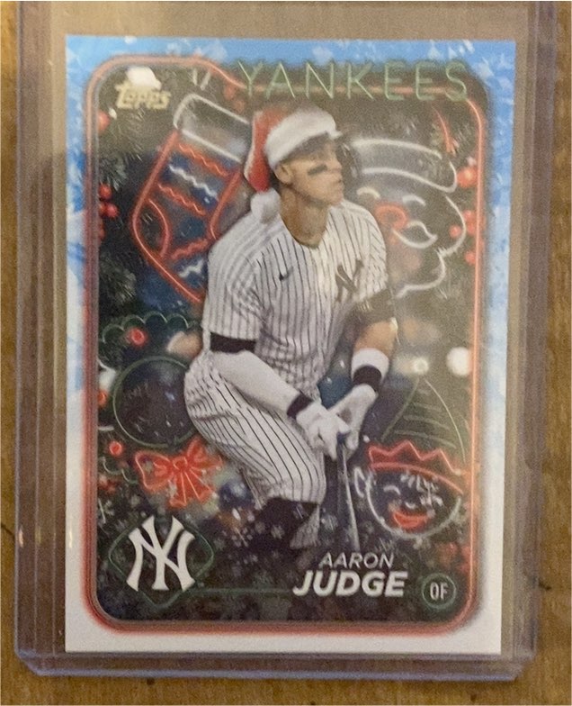 2024 Topps Holiday #H99 Aaron Judge — front