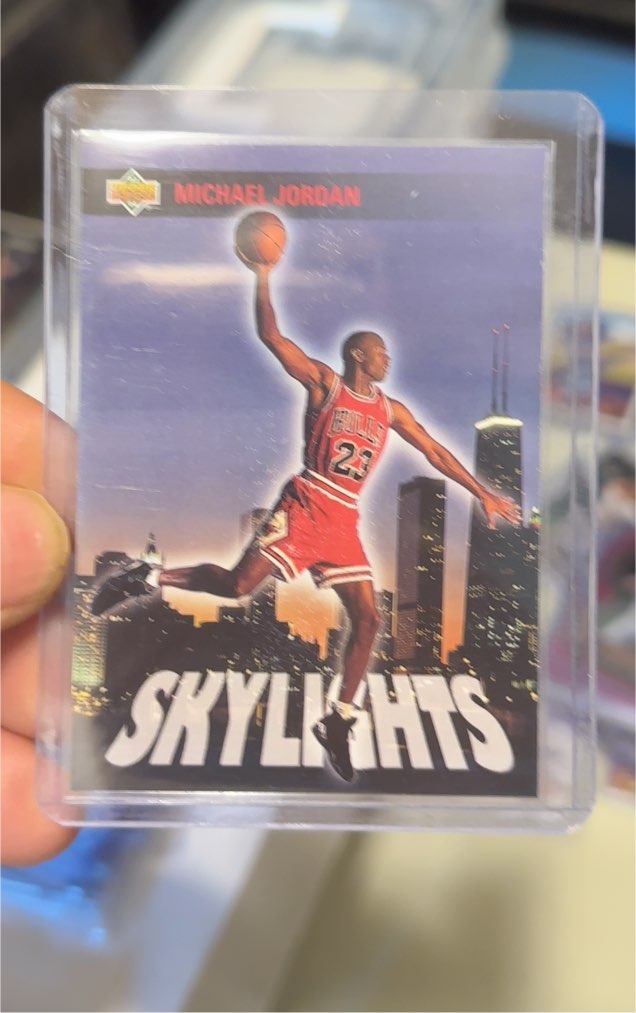 1993-94 Upper Deck #466 Michael Jordan Skylights — front