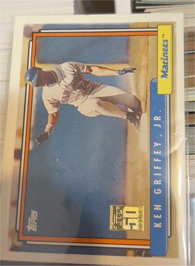 1992 Topps #50 Ken Griffey Jr. — front