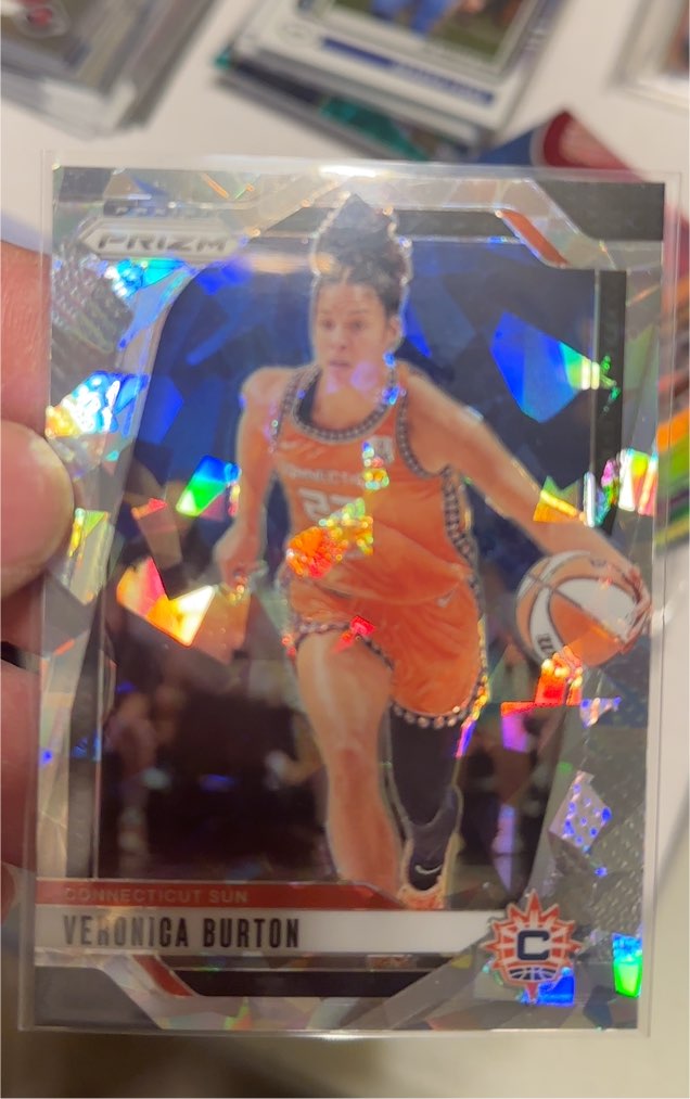 2024 Panini Prizm WNBA #35 Veronica Burton — front