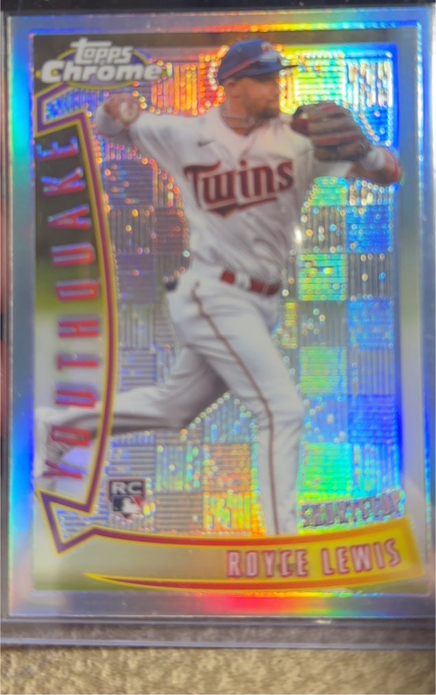 2022 Topps Chrome Sonic Youthquake #YQ-24 Royce Lewis — front