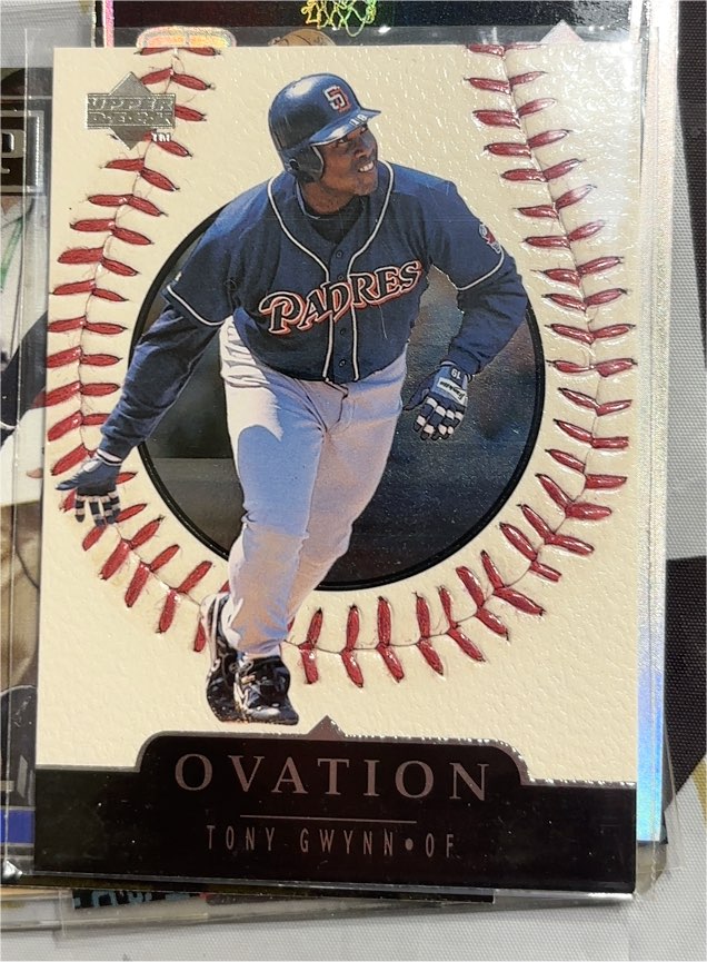 1999 Upper Deck Ovation #55 Tony Gwynn — front