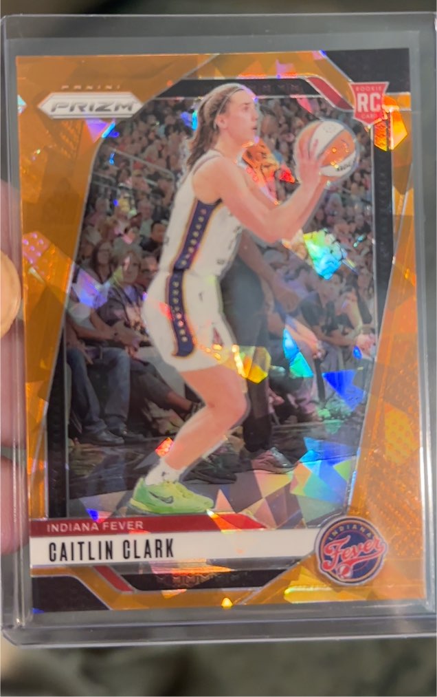 2024 Panini Prizm WNBA #22 Caitlin Clark — front