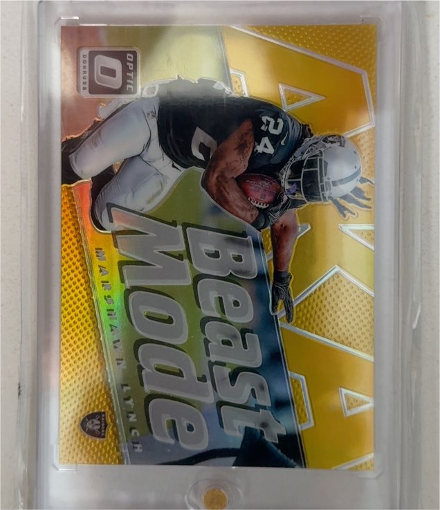 2017 Donruss Optic AKA #5 Marshawn Lynch — front
