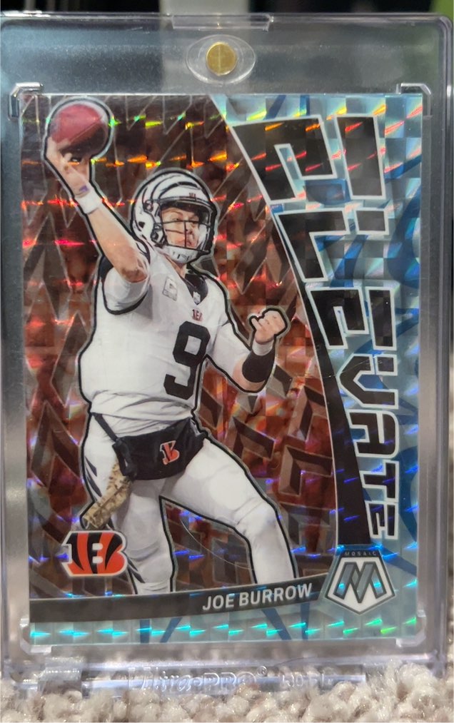 2023 Panini Mosaic Elevate #E-JB Joe Burrow — front