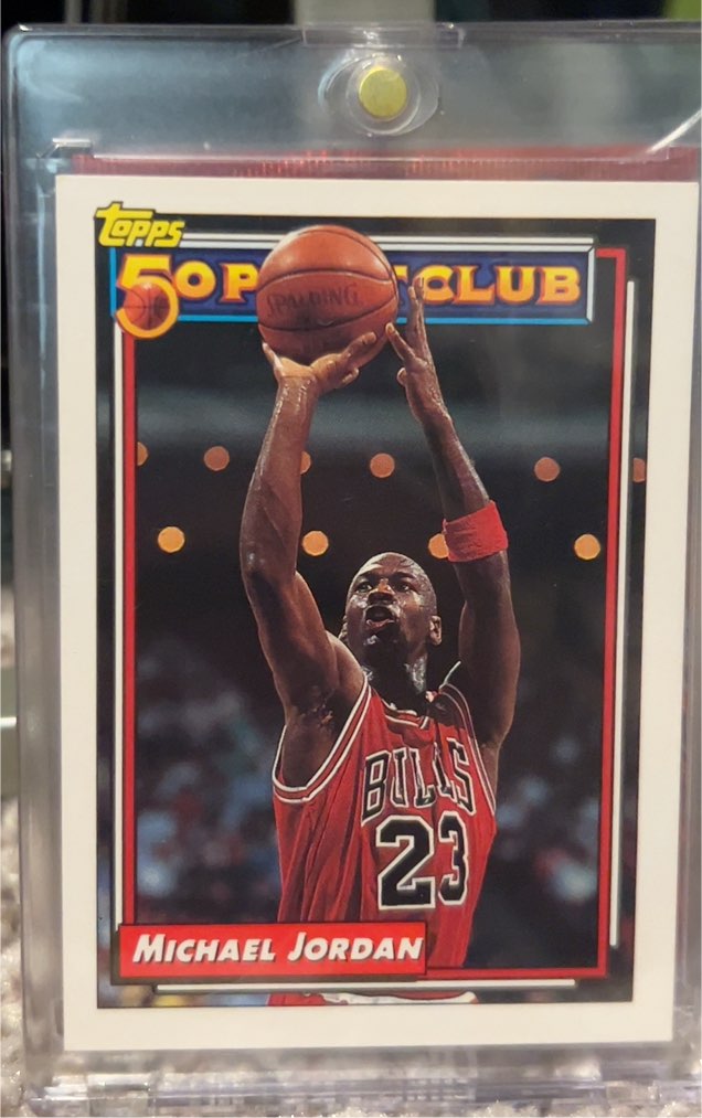 1992-93 Topps #205 Michael Jordan — front