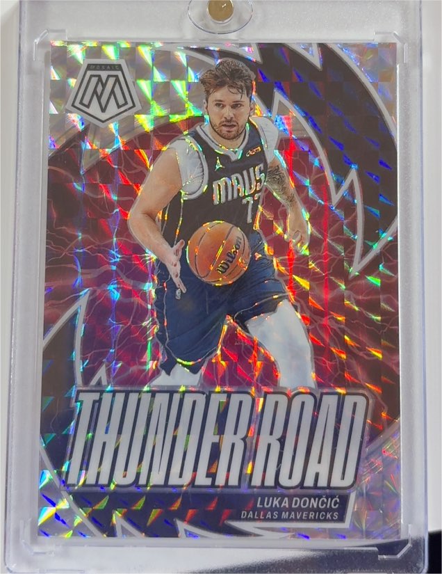 2023-24 Panini Mosaic #20 Luka Dončić Thunder Road — front