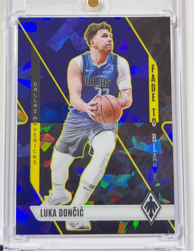 2023-24 Panini Phoenix Fade to Black #18 Luka Dončić — front