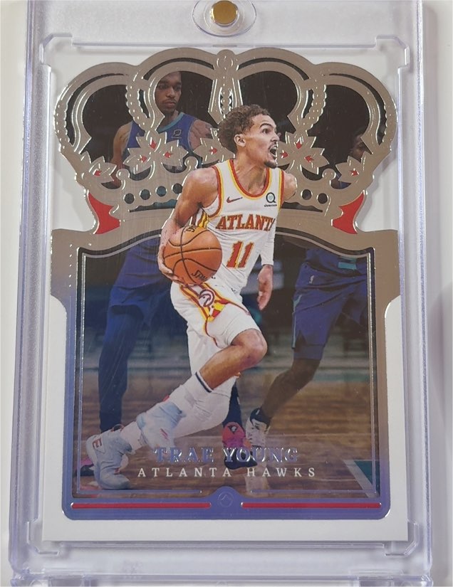 2021-22 Panini Crown Royale #67 Trae Young — front