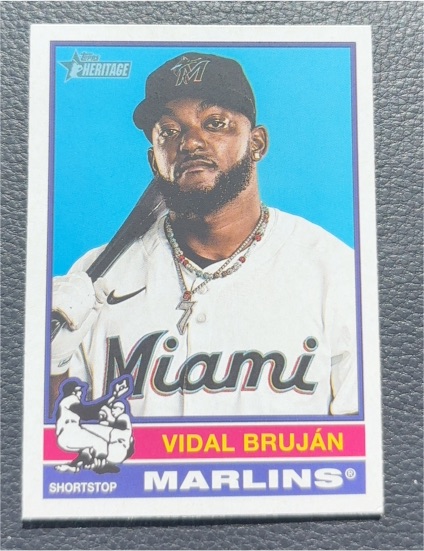 2025 Topps Heritage #82 Vidal Bruján — front