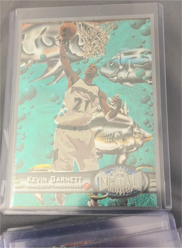 1997-98 Skybox Metal Universe #109 Kevin Garnett — front