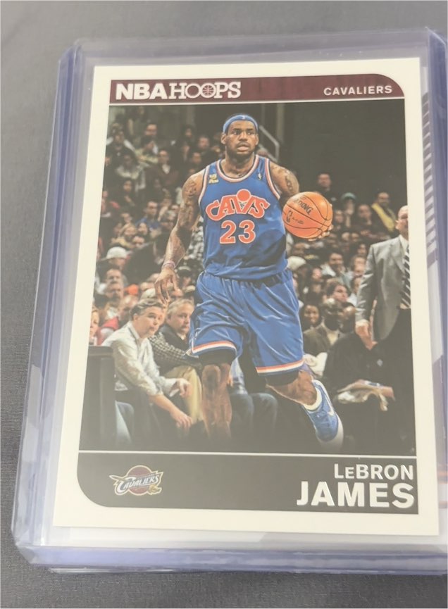 2014-15 Panini NBA Hoops #117 LeBron James — front
