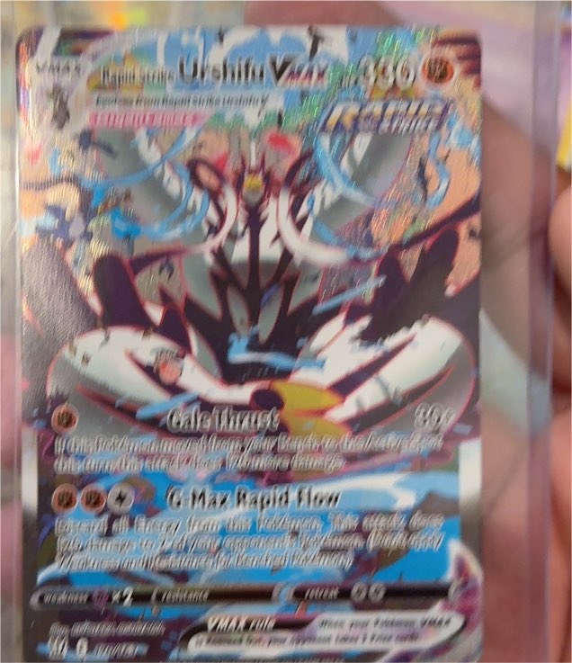 2021 Pokémon TCG Battle Styles #170/163 Rapid Strike Urshifu VMAX — front