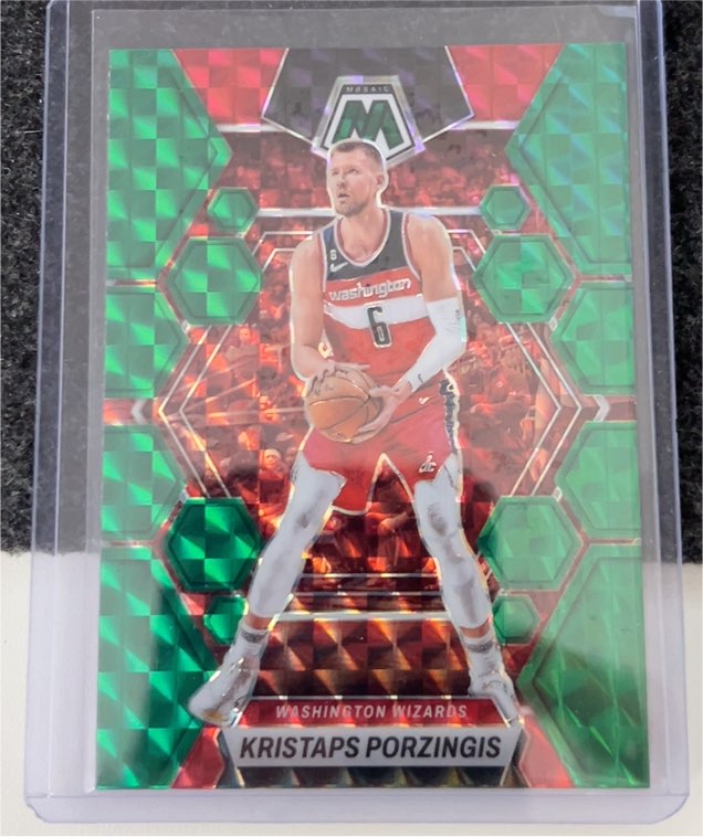 2022-23 Panini Mosaic #155 Kristaps Porzingis — front