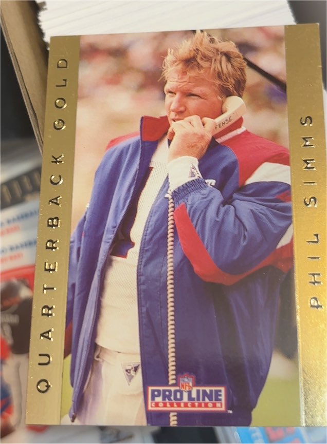 1992 Pro Line Portraits #17 Phil Simms QB Gold — front