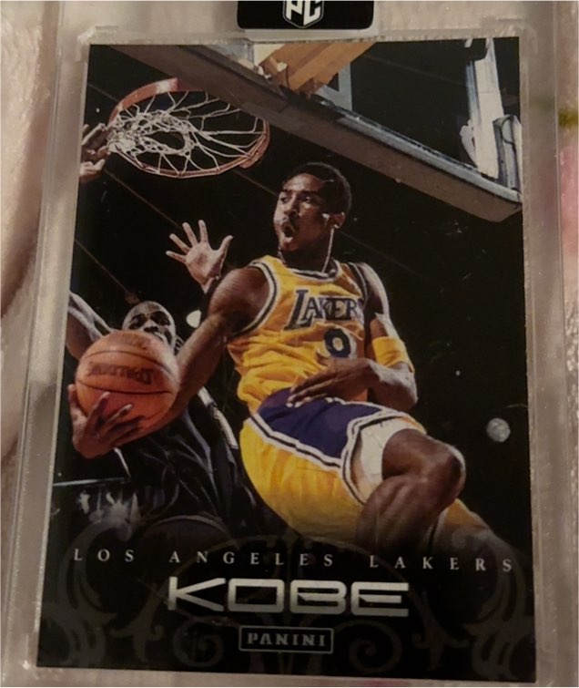 2012-13 Panini Anthology #16 Kobe Bryant — front