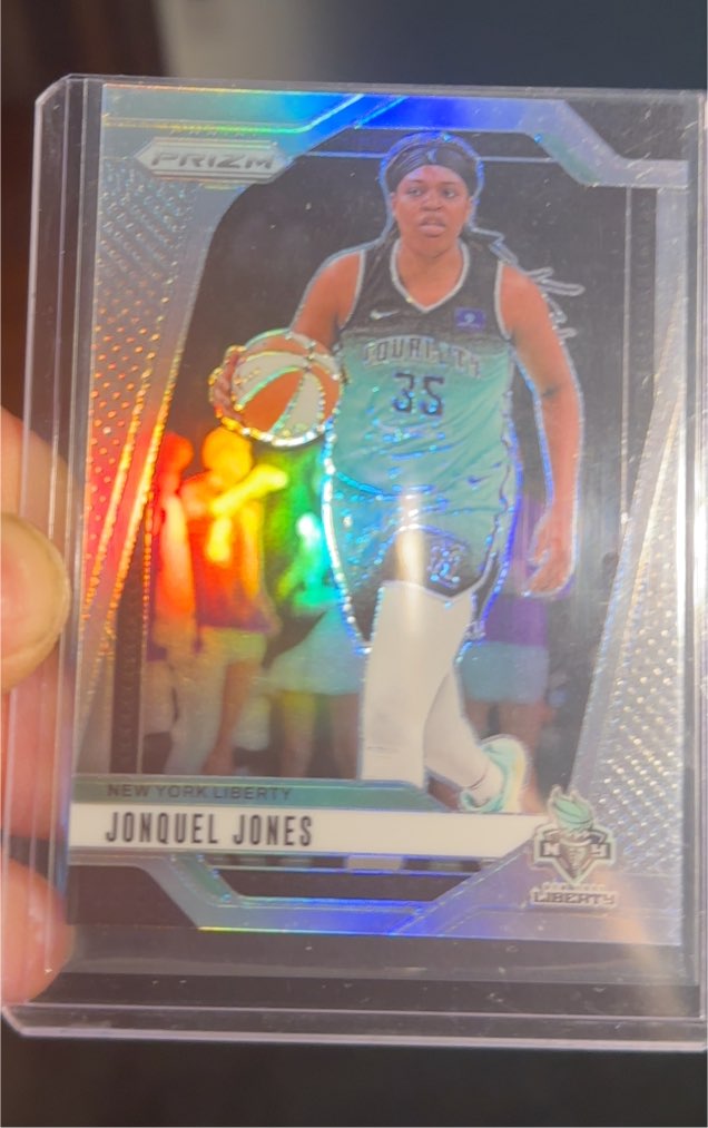2024 Panini Prizm WNBA #14 Jonquel Jones — front