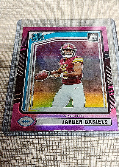 2024 Panini Donruss #389 Jayden Daniels Rated Rookie — front