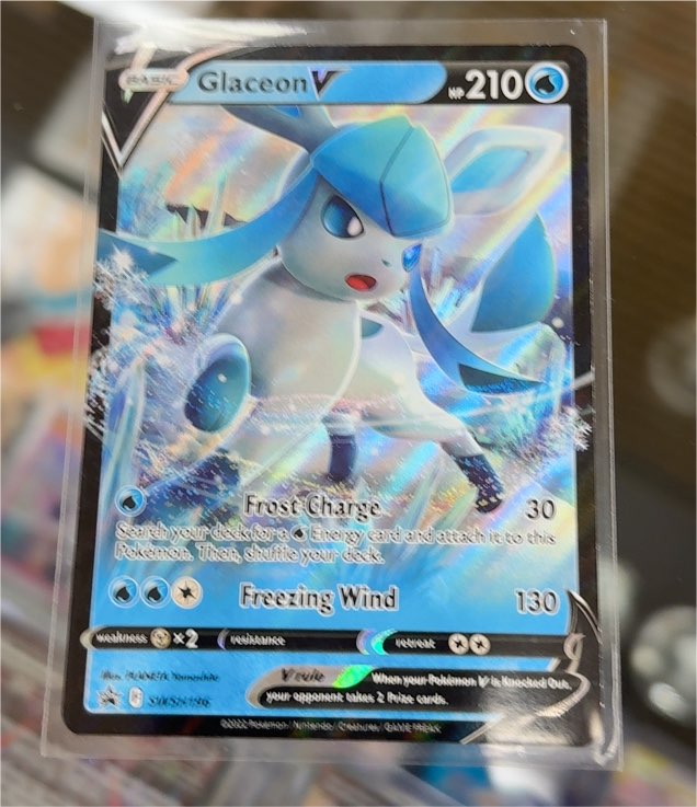 Pokémon TCG Glaceon V SWSH196 — front