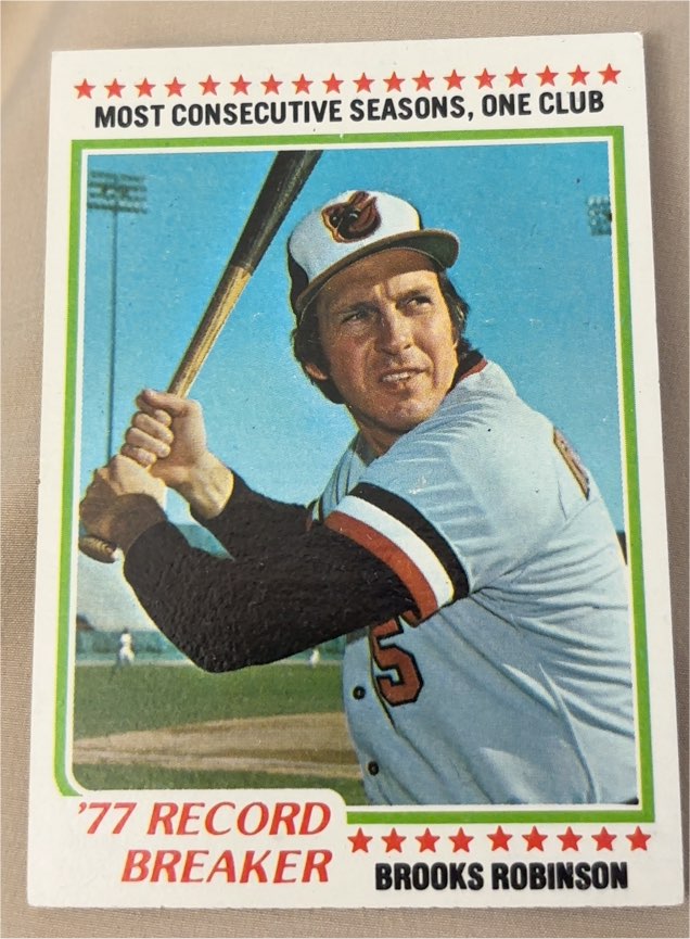 1978 Topps Baseball #4 Brooks Robinson (Record Breaker) — front
