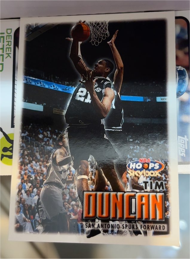 1999-00 Skybox NBA Hoops #104 Tim Duncan — front
