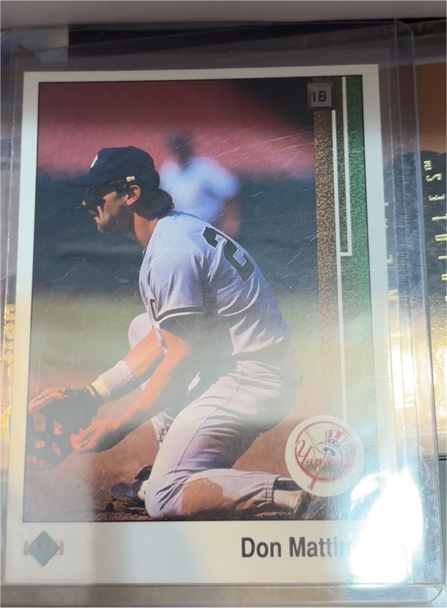 1989 Upper Deck #200 Don Mattingly — front