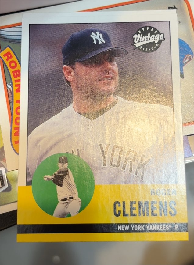 2001 Upper Deck Vintage #160 Roger Clemens — front
