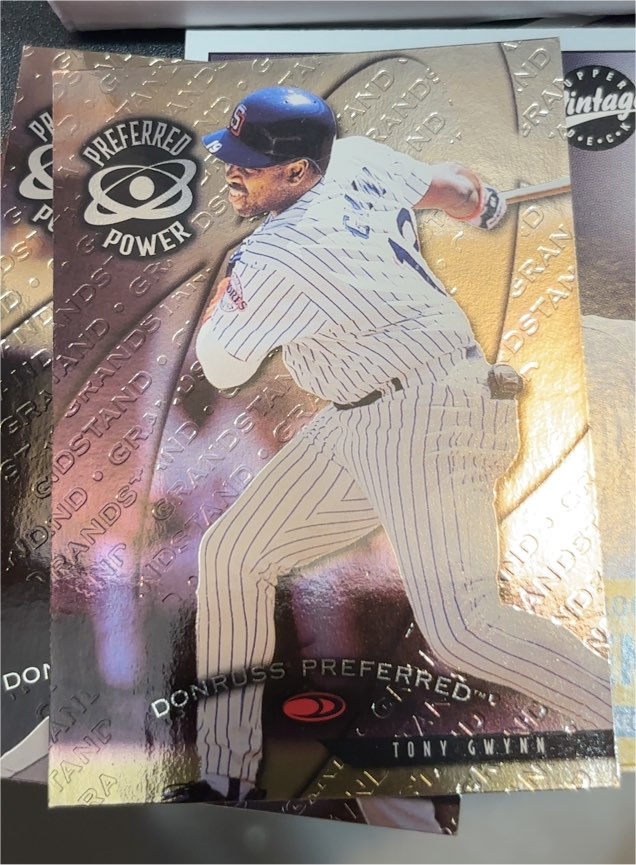 1998 Donruss Preferred Preferred Power Grandstand #175 Tony Gwynn — front