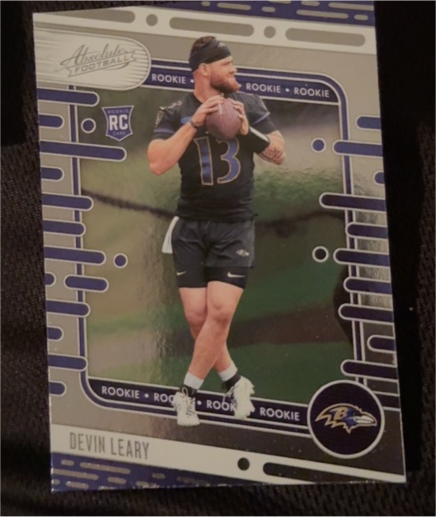 2024 Panini Absolute #198 Devin Leary — front