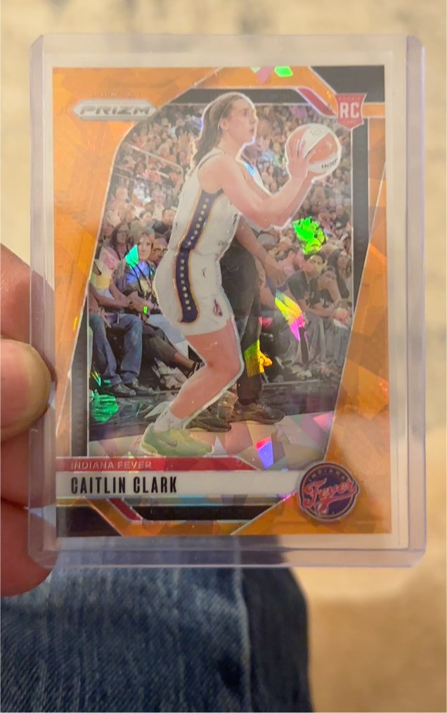 2024 Panini Prizm WNBA #22 Caitlin Clark — front