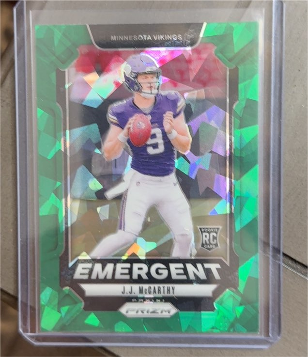 2024 Panini Prizm #19 J.J. McCarthy Emergent — front