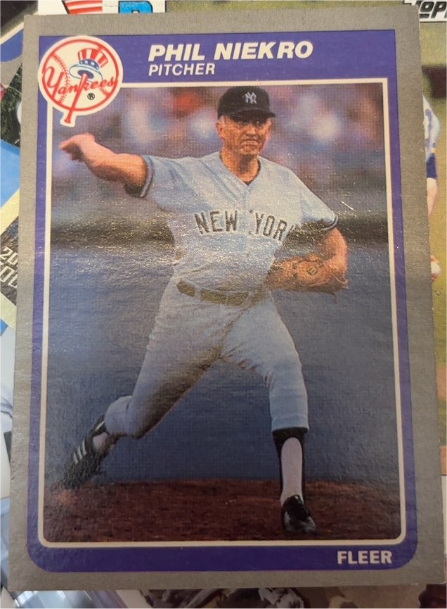 1985 Fleer #138 Phil Niekro — front