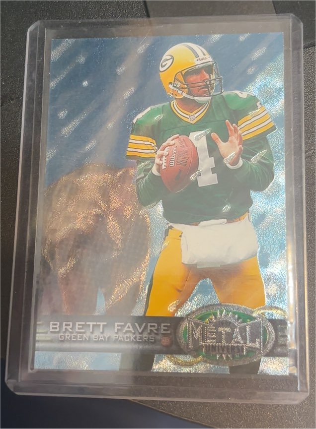 1997 Skybox Metal Universe #156 Brett Favre — front
