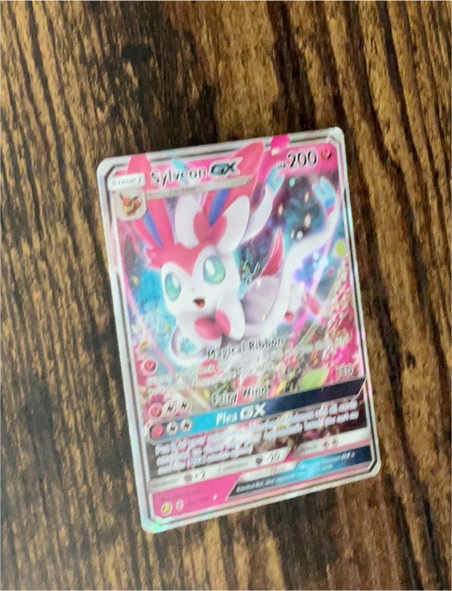2017 Pokémon TCG Guardians Rising #92a Sylveon GX — front