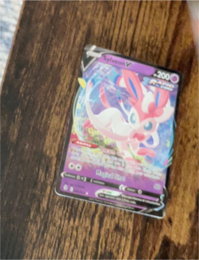 2021 Pokémon Evolving Skies #074 Sylveon V — front