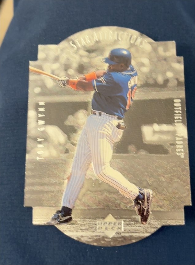 1997 Upper Deck Star Attractions #SA5 Tony Gwynn — front