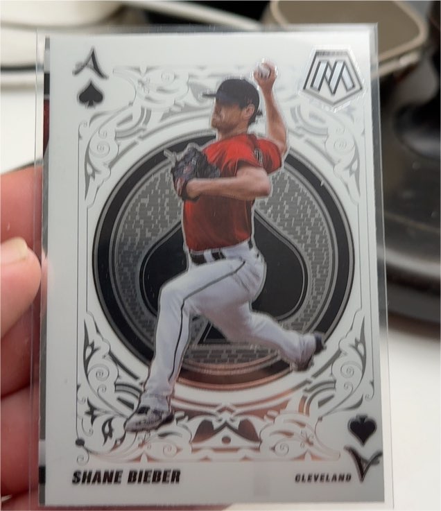 2022 Panini Mosaic Aces #A-6 Shane Bieber — front