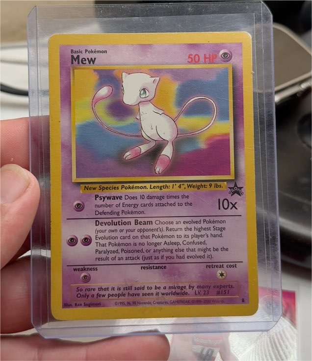 1999 Pokémon #8 Mew Black Star Promo — front