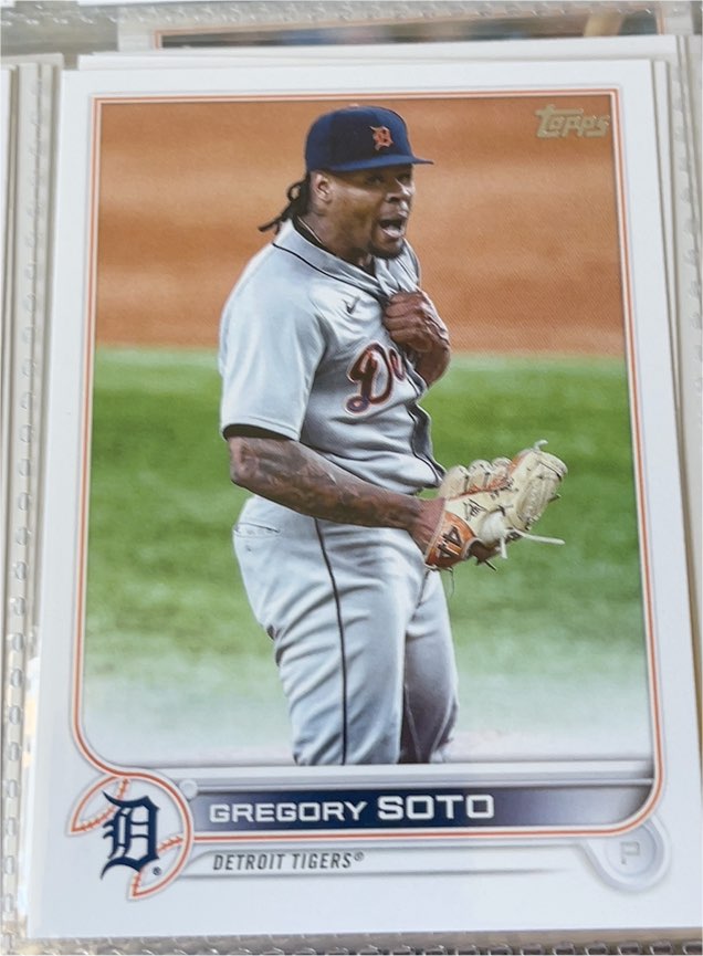 2022 Topps #17 Gregory Soto — front