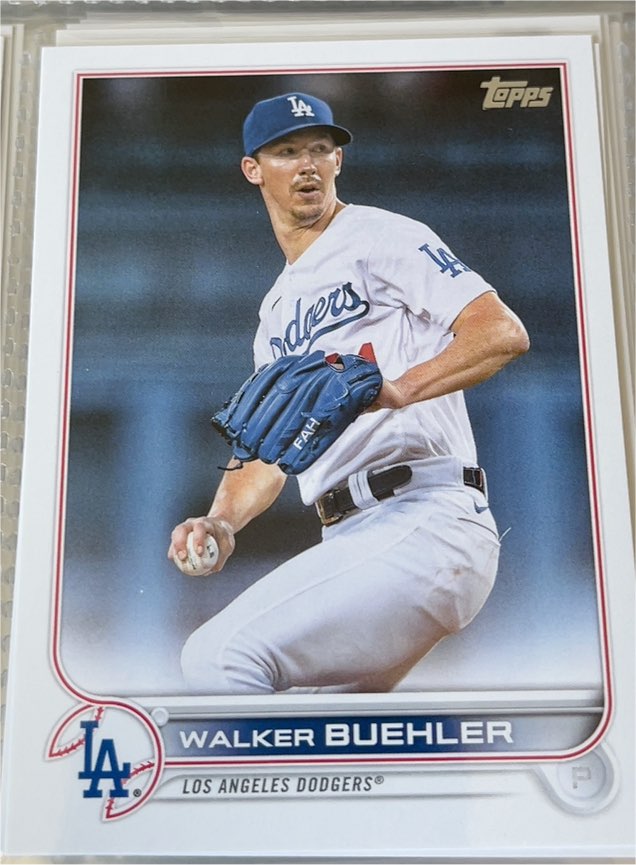 2022 Topps #438 Walker Buehler — front