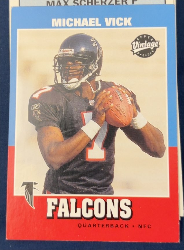 2001 Upper Deck Vintage #204 Michael Vick — front